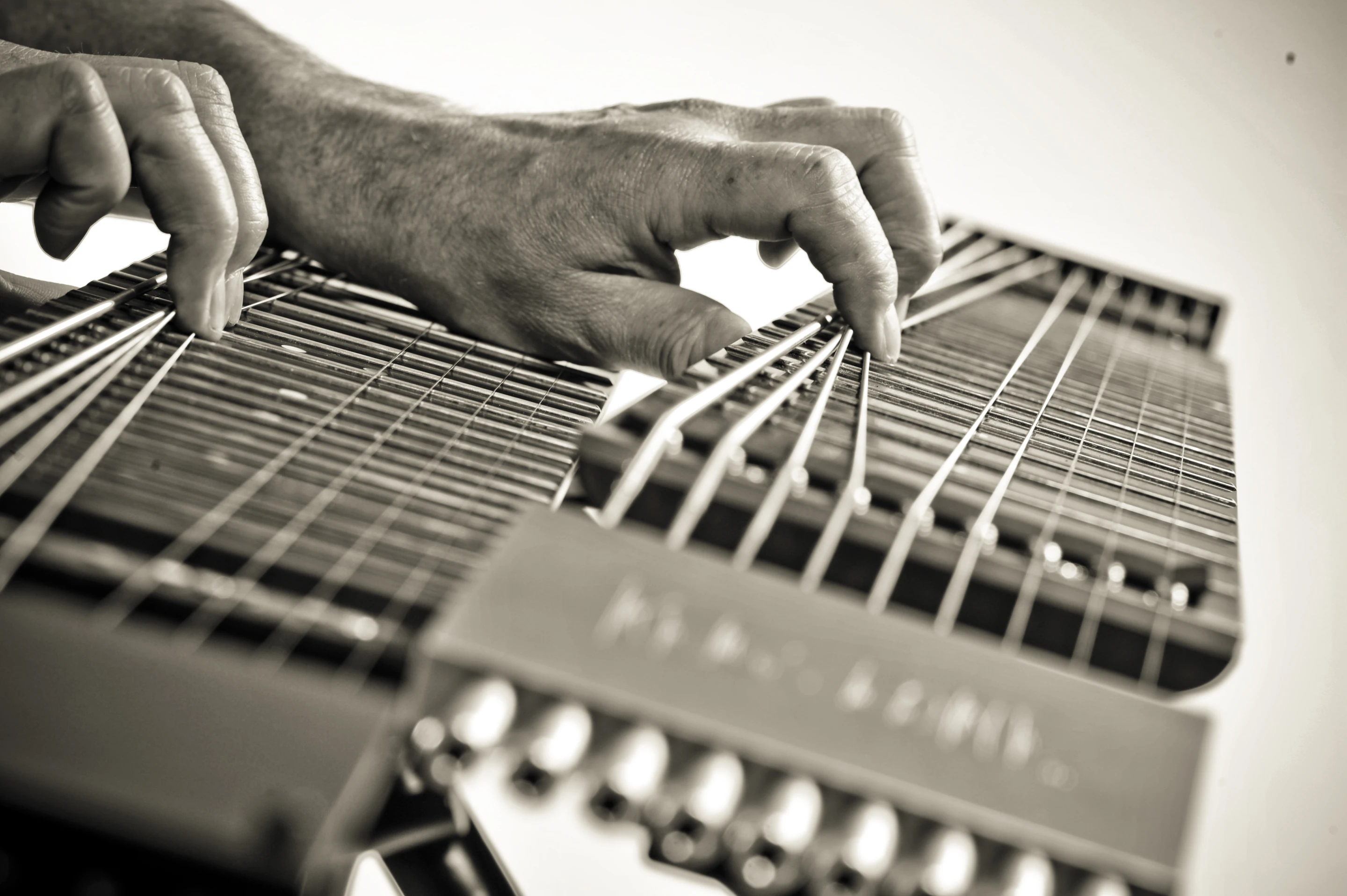 Kelstone is said to offer very long natural sustain possibilities, and is available in three string setups - light, medium and heavy