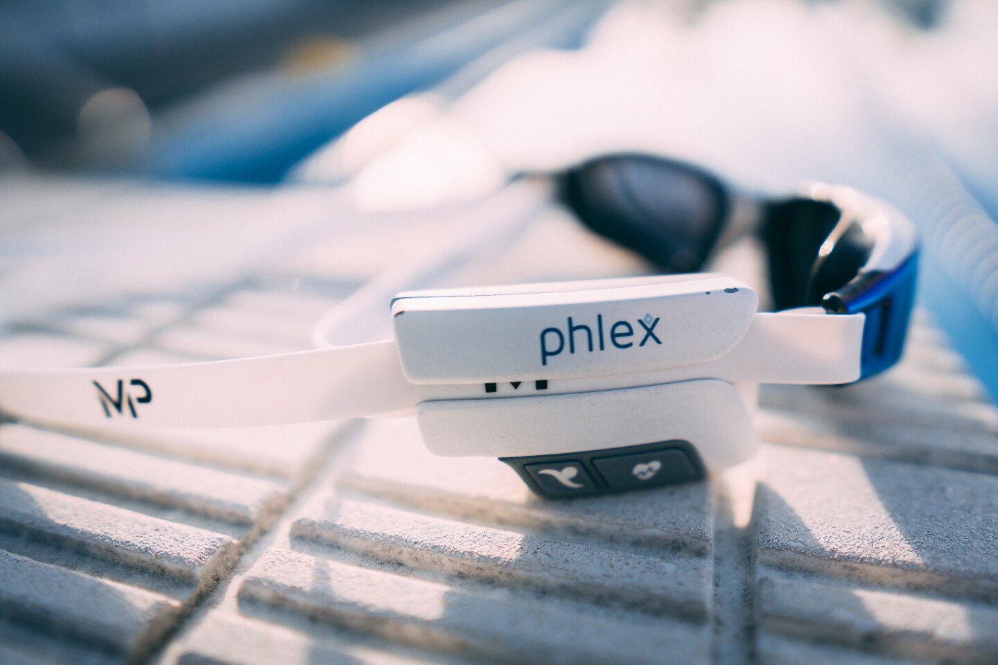 Streamlined swim tracker goes for the goggles