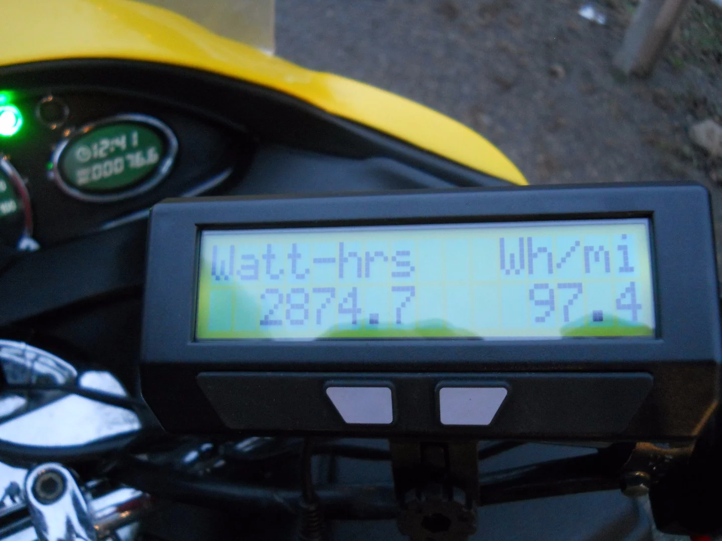 ZEV LRC-T15: battery level and economy readout