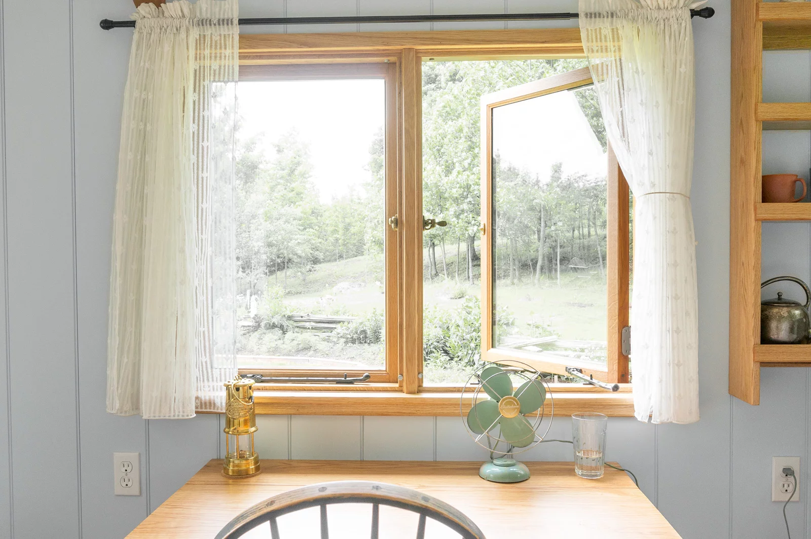 Interior shot of the Shepherd Hut (Photo: Güte)