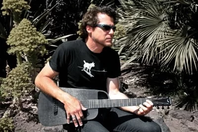 Blackbird's Rider carbon fibre acoustic guitar