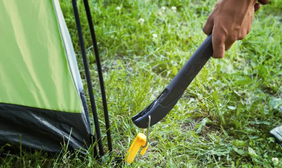 The stake puller removes stubborn stakes