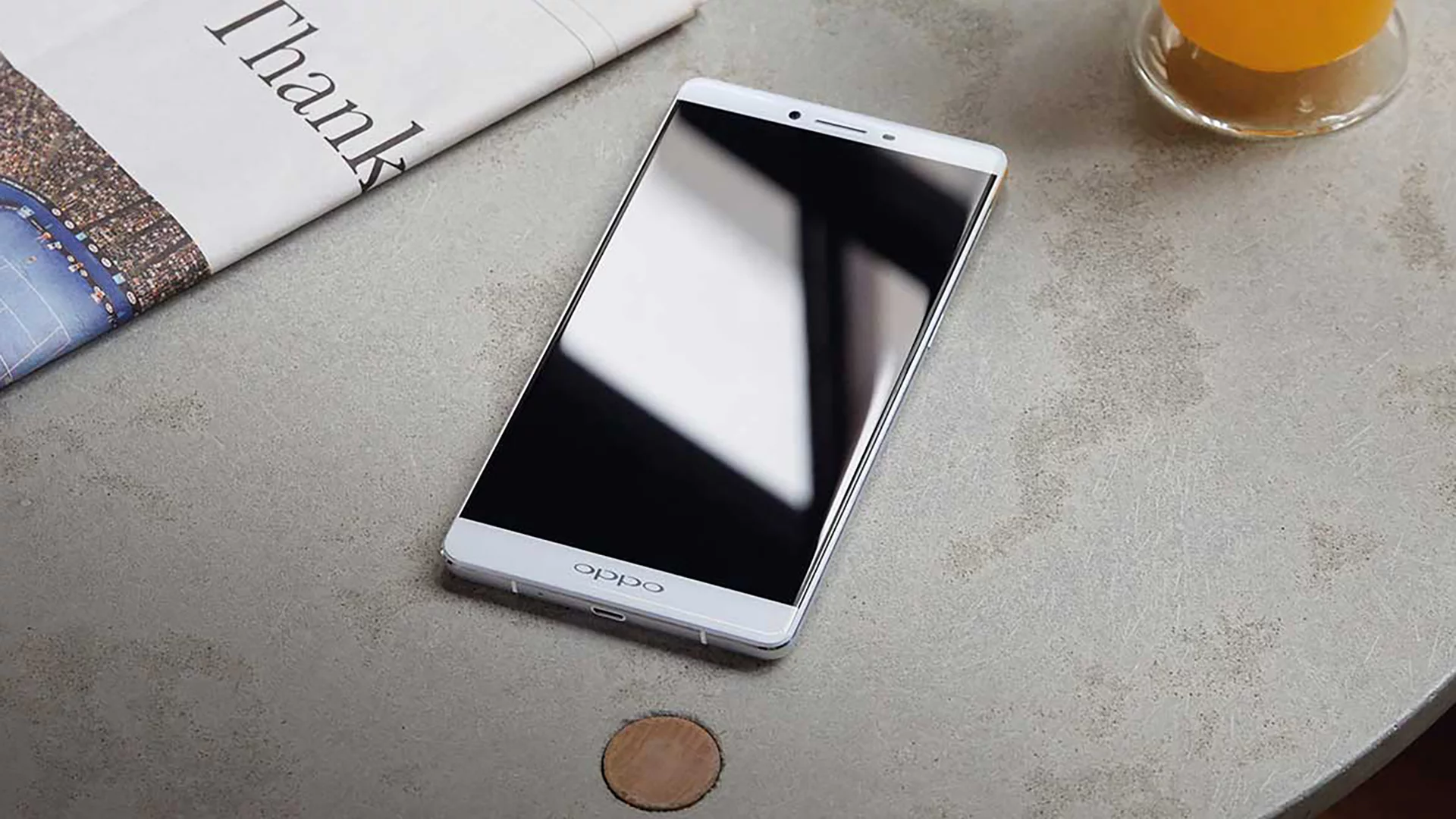 The Oppo R7 and R7 Plus (pictured) feature aluminum unibody designs