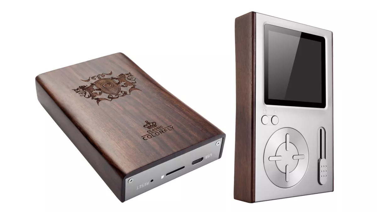 The Colorfly C10 users are promised a full-bodied, rich, dynamic, solid and authentic sound performance