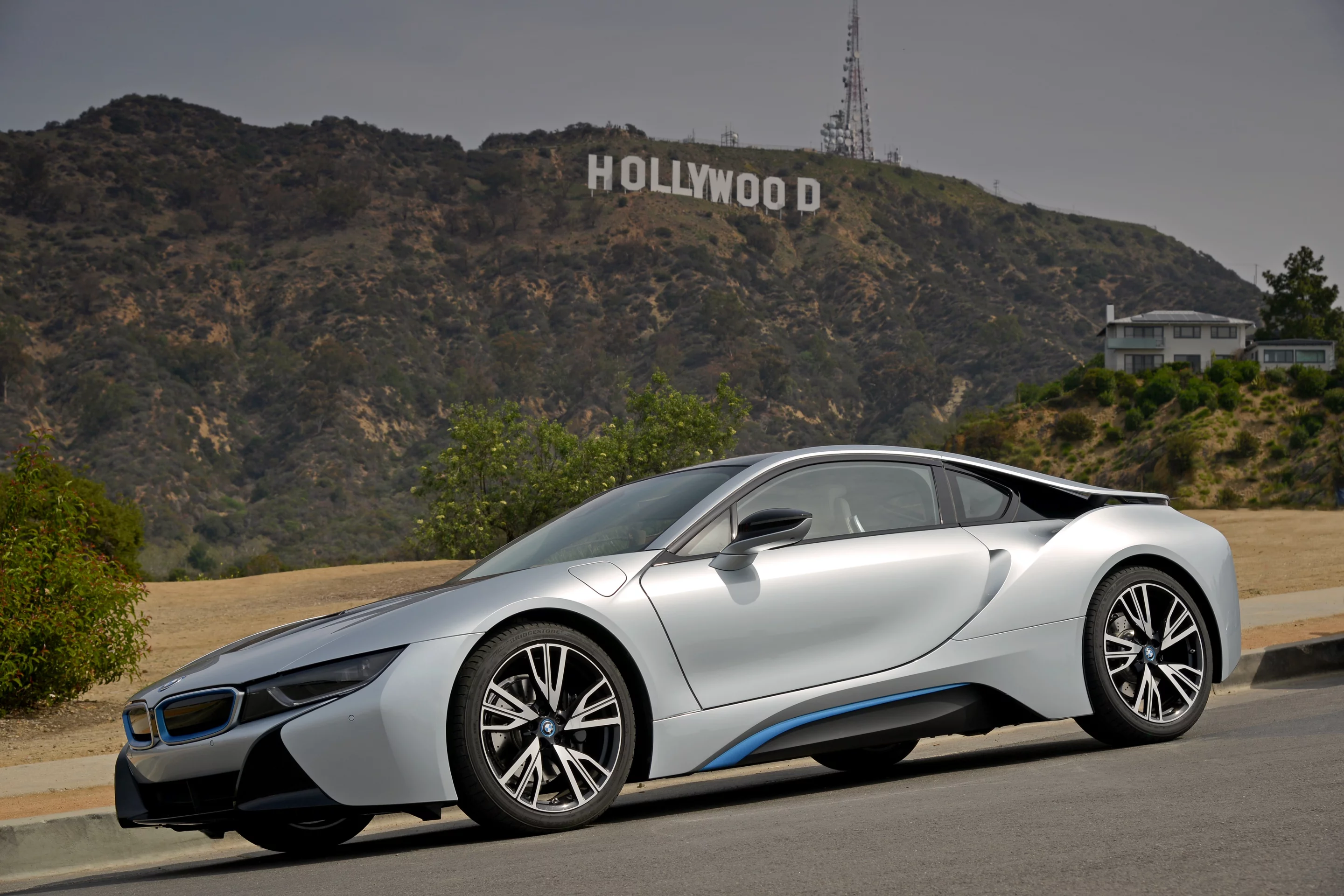The BMW i8 under the Hollywood hills