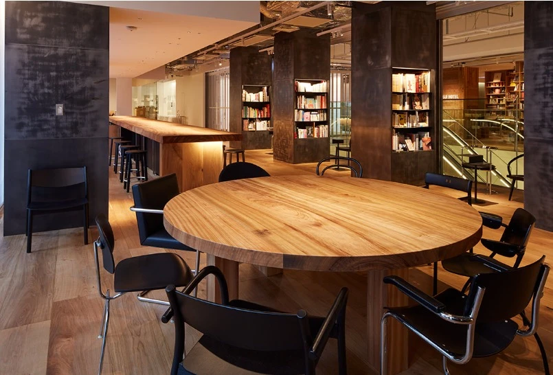 Goregous wood and stone elements fill the MUJI Salon