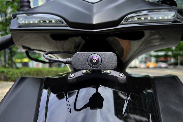 Roadio-equipped ebikes and mopeds will feature front and rear HD cameras