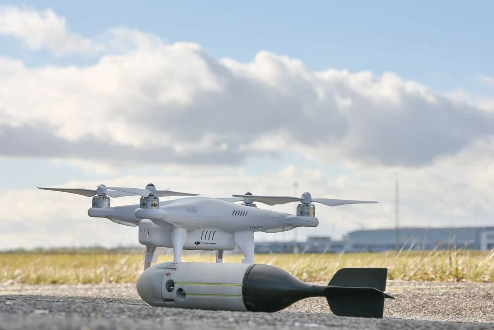 The Skywall uses a compressed gas-powered launcher to fire a programmable projectile that deploys a large net at just the right time