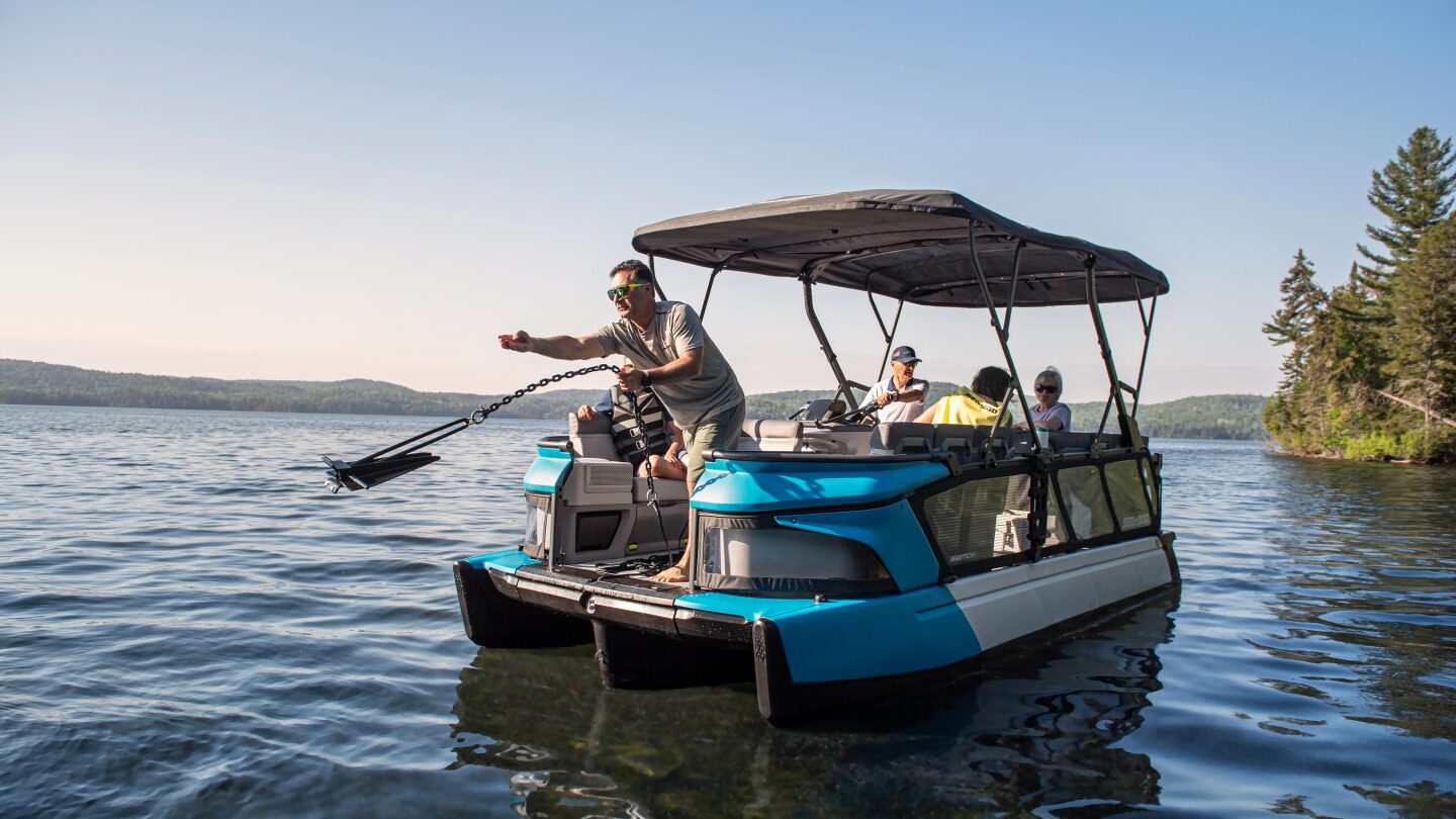 SeaDoo upsizes with fully modular, handlebarsteered pontoons SeaDoo upsizes with fully modular, handlebarsteered pontoons