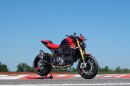 The 2023 Ducati Monster SP is the new boss of the Monster family, featuring high-end gear for a more athletic disposition