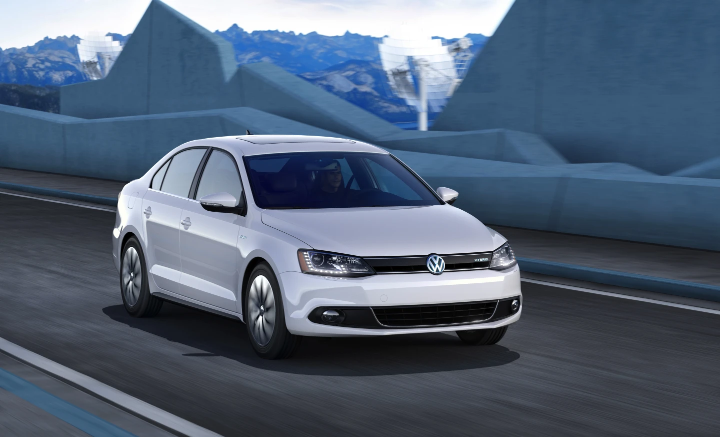 The 2013 Jetta Hybrid is claimed to be the first hybrid car to use a seven-speed DSG dual-clutch automatic transmission