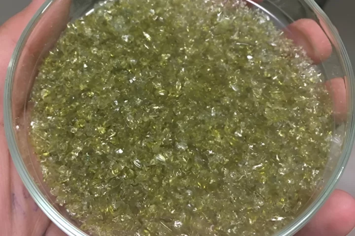 The oxide glass beads are fortified with nutrients such as phosphorus, calcium, and potassium