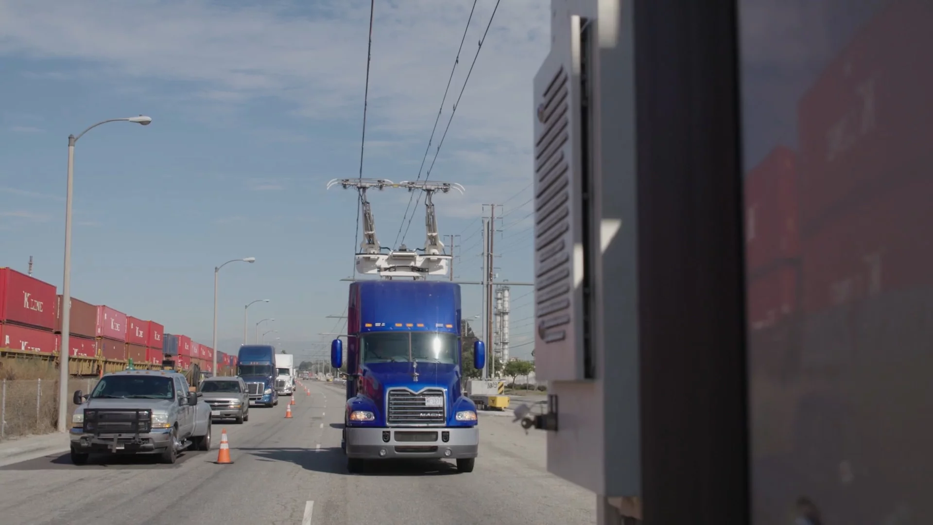 Three cargo hauling hybrid trucks are involved in the Californian eHighway trial