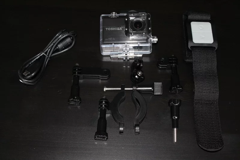 The Camileo X-Sports is provided with a comprehensive mounting kit, connectors and a remote control
