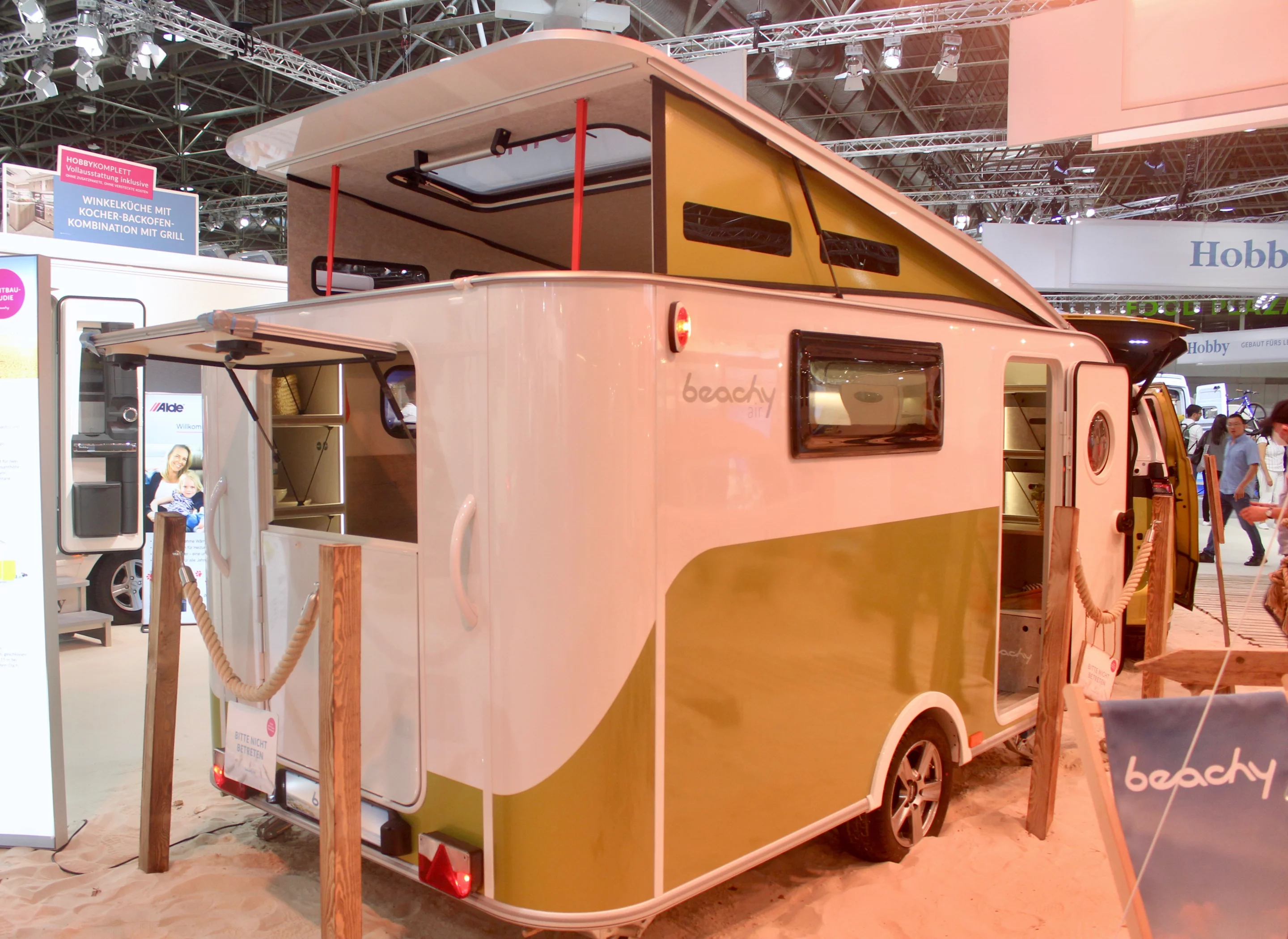 Developed with the help of several partners, the Hobby Beachy Air study explores the possibility of a light, compact camping trailer designed for use with electric vehicles and smaller automobiles