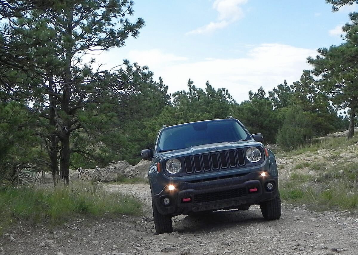 For those looking for more fun and out-and-about readiness in their Renegade, the Trailhawk is unmatched in its segment