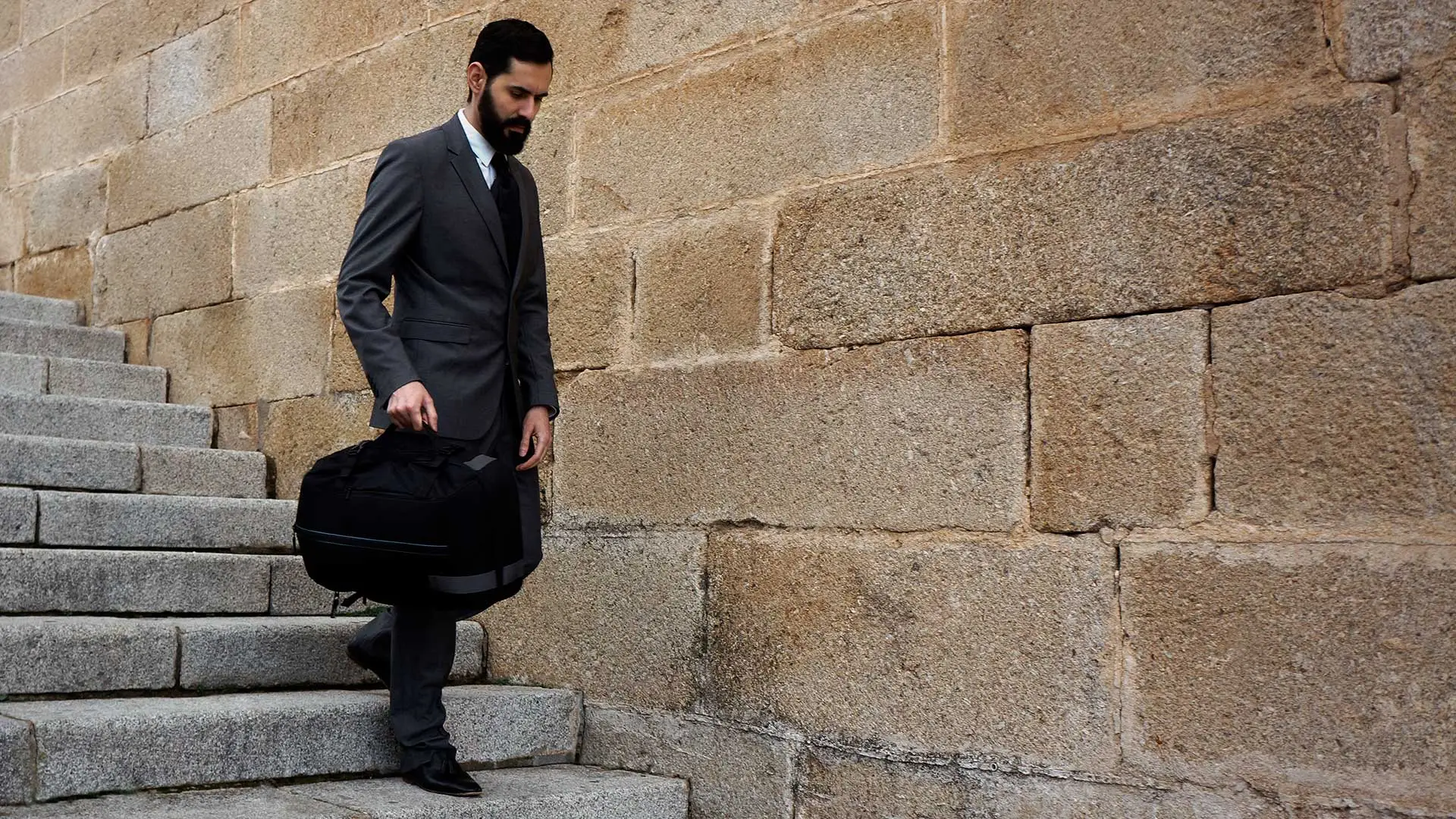 The Slicks Travel System can be carried like an attache for business travel