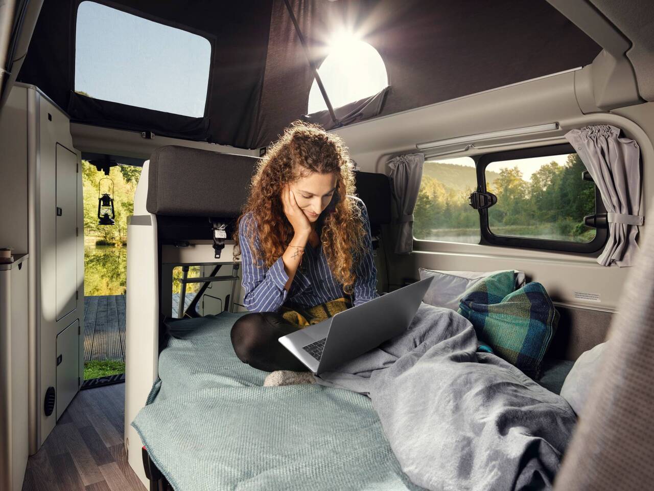 As part of an update package, the Transit Custom Nugget now offers integrated Wi-Fi