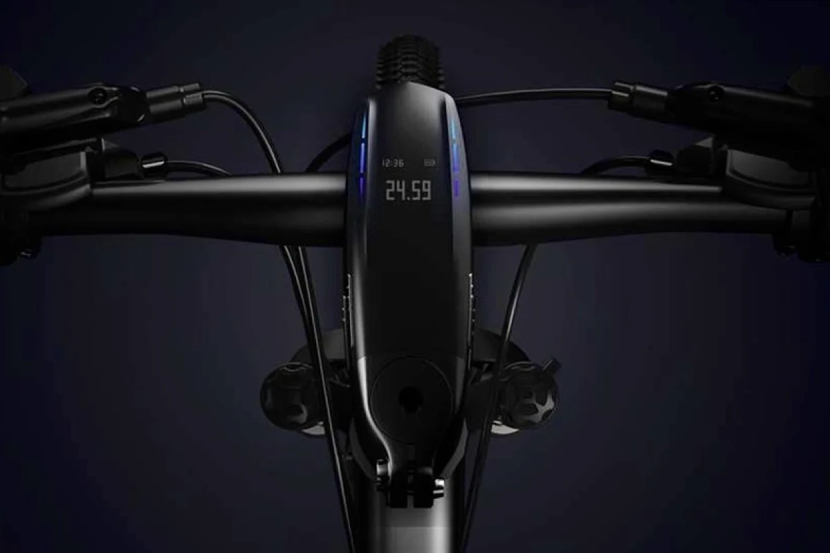 The SpeedForce stem/computer/headlight is one of the items that impressed us this year