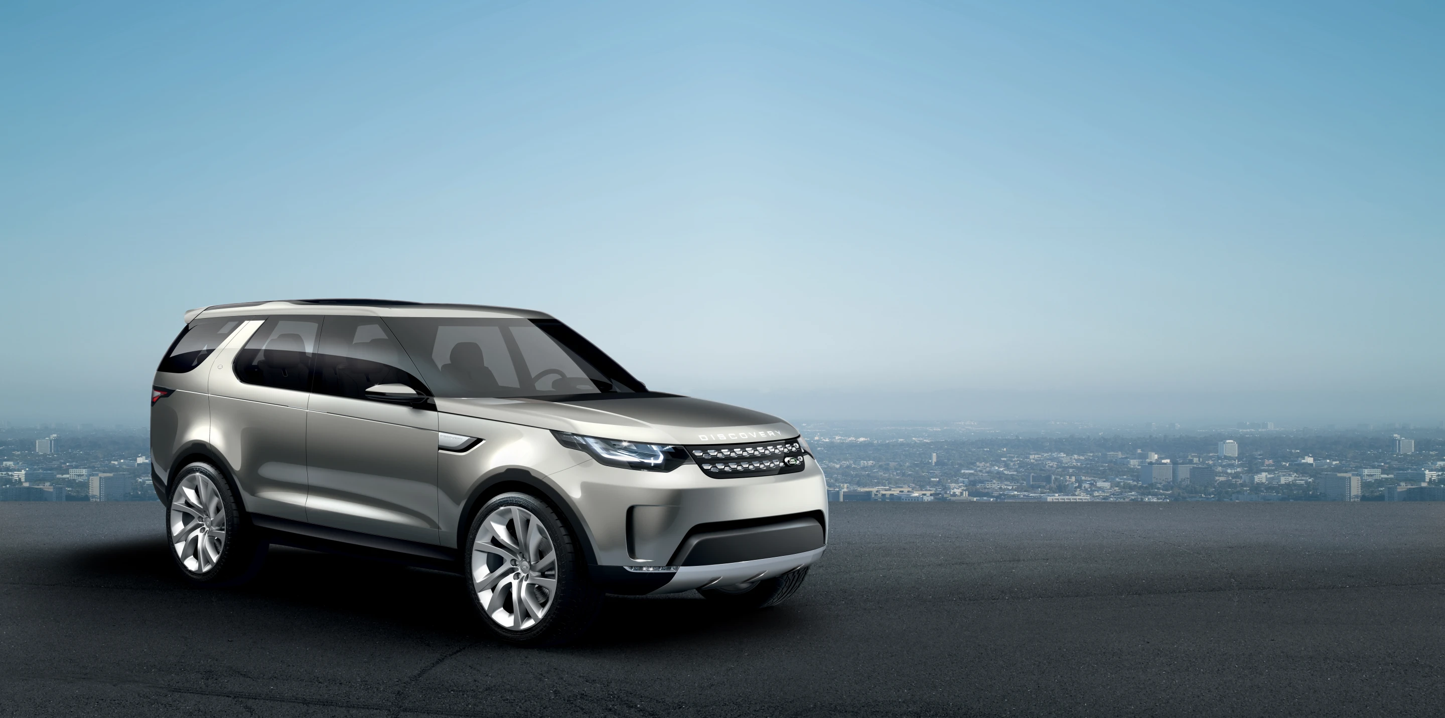 The Land Rover Discovery Vision concept has wrap around headlamps
