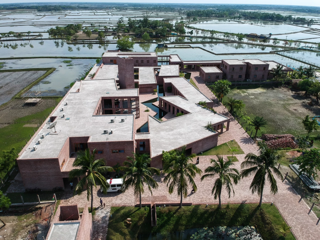 Friendship Hospital, Satkhira, was designed by Kashef Chowdhury and Urbana, and provides medical facilities to a rural community in Bangladesh