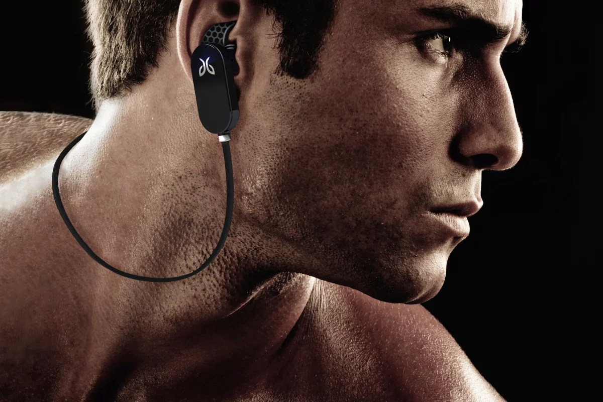 JayBird's JF3 Freedom Bluetooth Buds receive a wireless signal from their user's digital audio device, eliminating the need for a cord