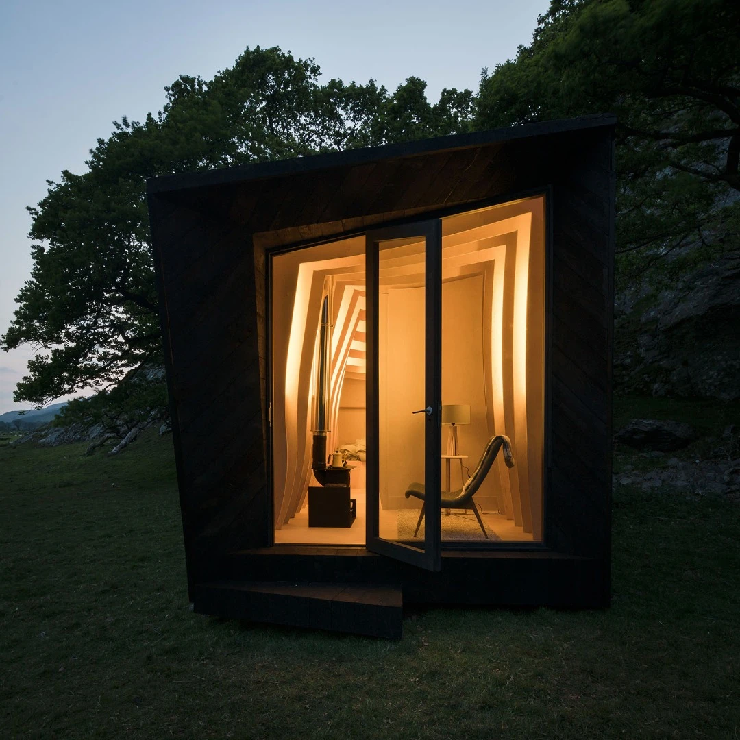 Miller Kendrick Architects has created a 131.3 sq ft tiny cabin