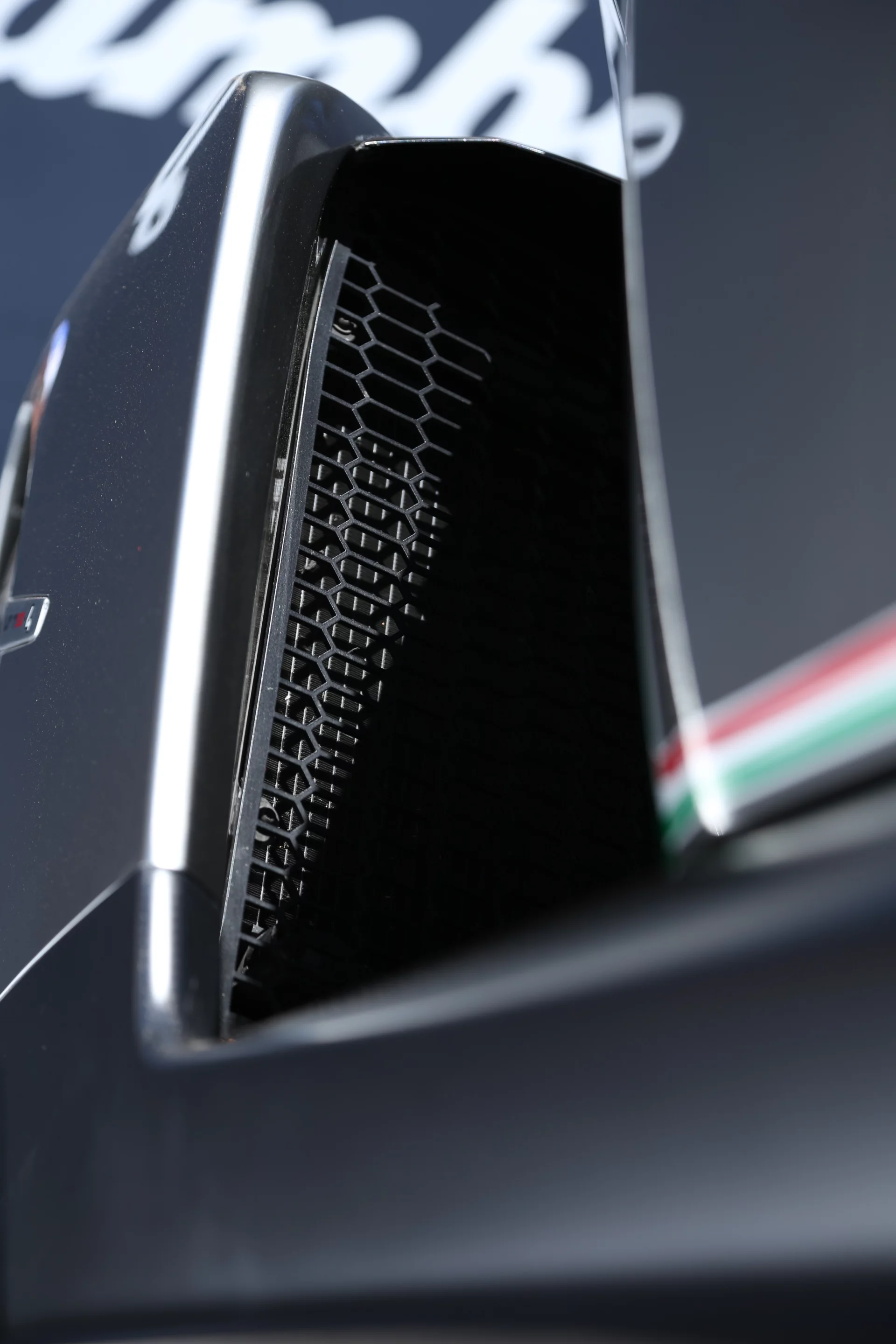 More Italian themed elements and functional duct work (Photo: Angus MacKenzie/Gizmag.com)