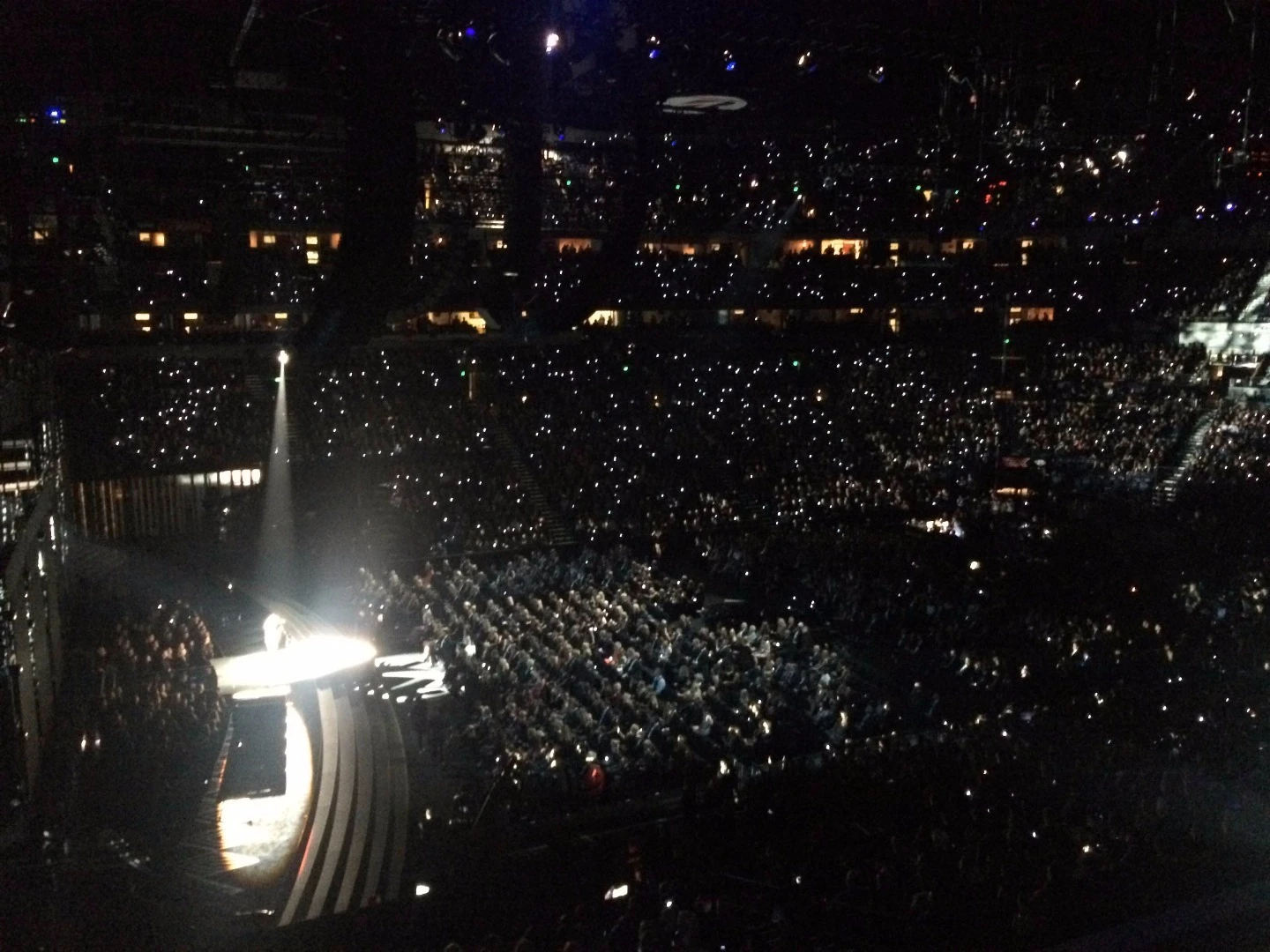 Fans at the Country Music Awards became part of the light show at the event