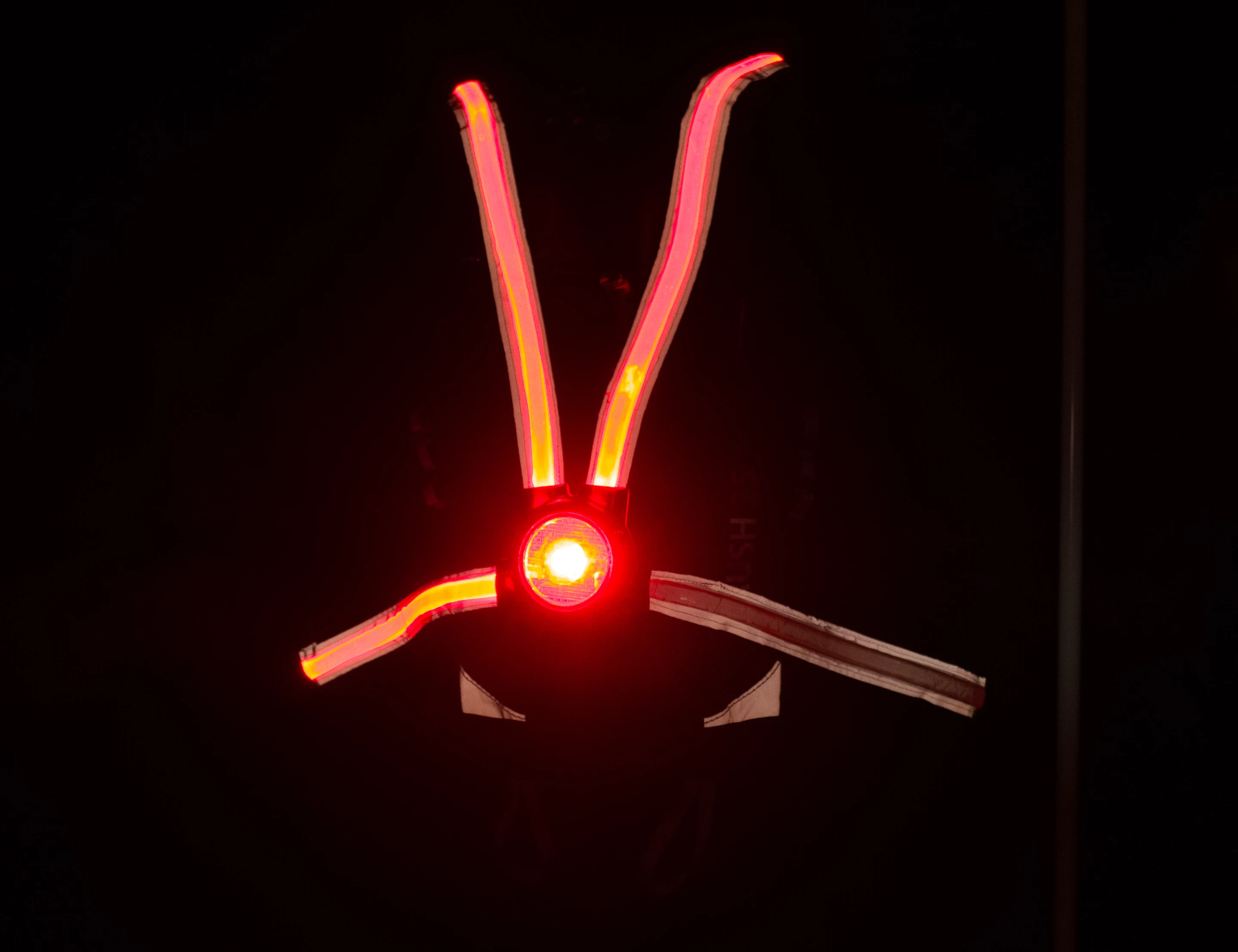 The Commuter X4 features multiple flash and fade settings