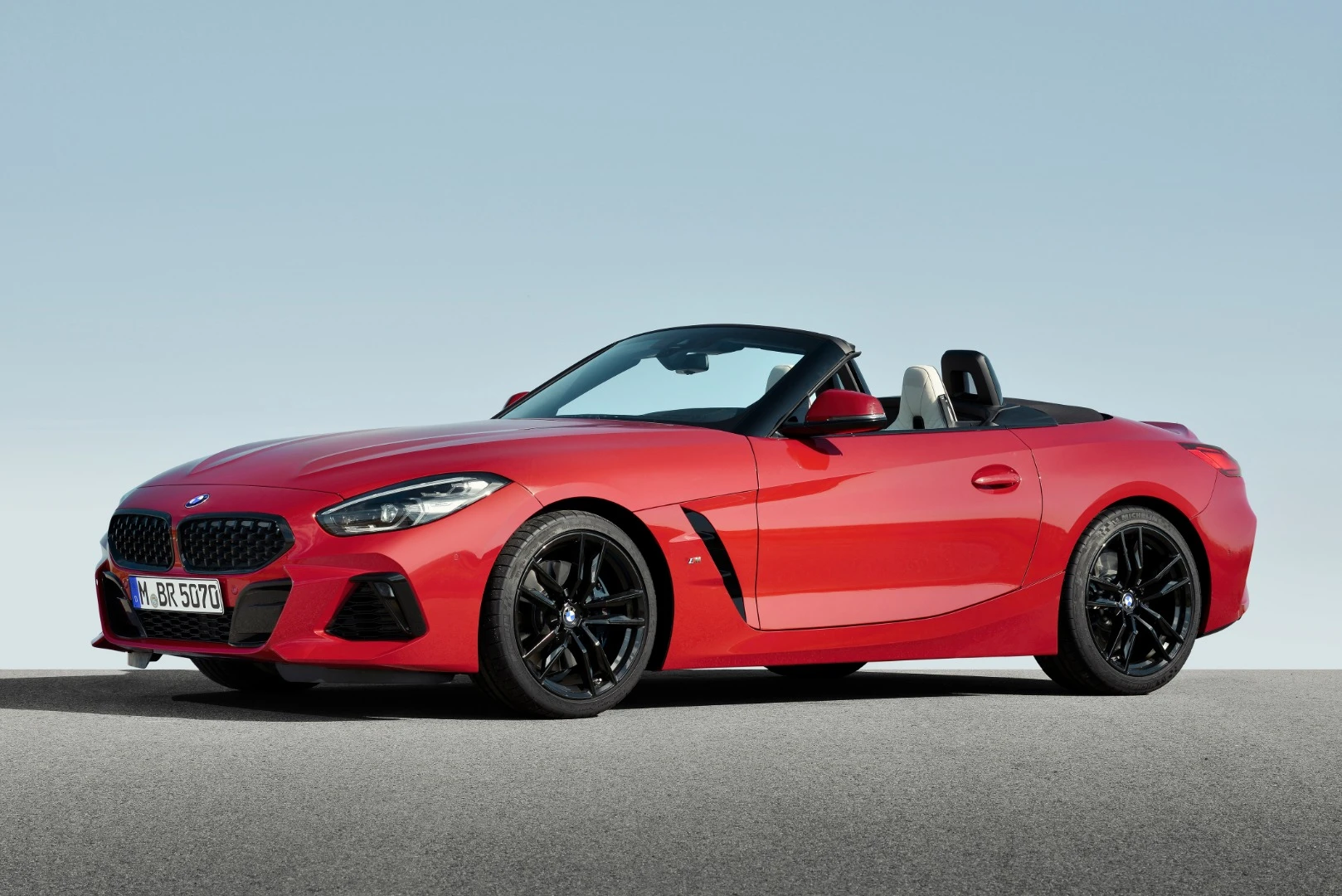 Highlights BMW has promised for the Z4 include 19-inch alloy wheels, Vernasca black leather for the interior, ambient lighting options, a Harman Kardon audio system, adaptive LED headlamps, and a head-up display