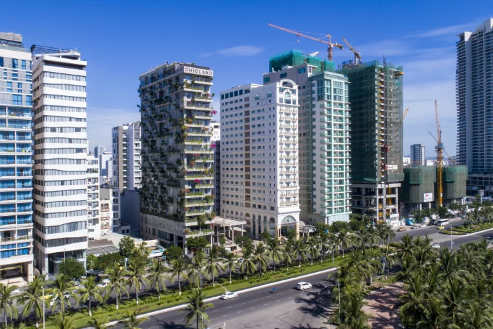 Chicland Hotel rises to a total height of 72 m (236 ft)