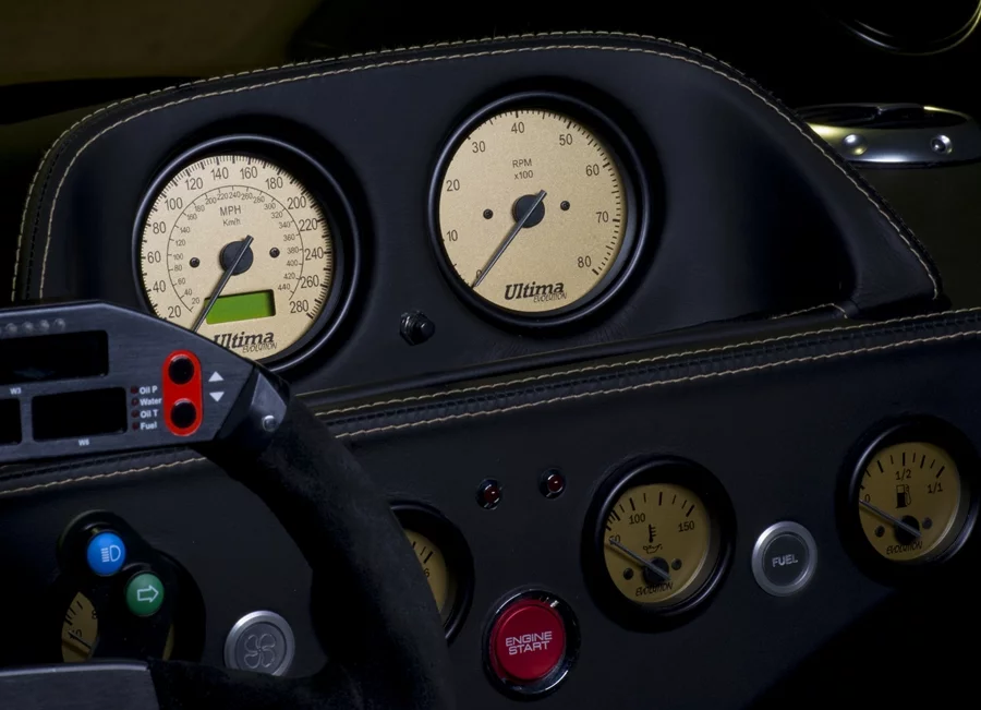 Ultima Evolution instruments and switch gear