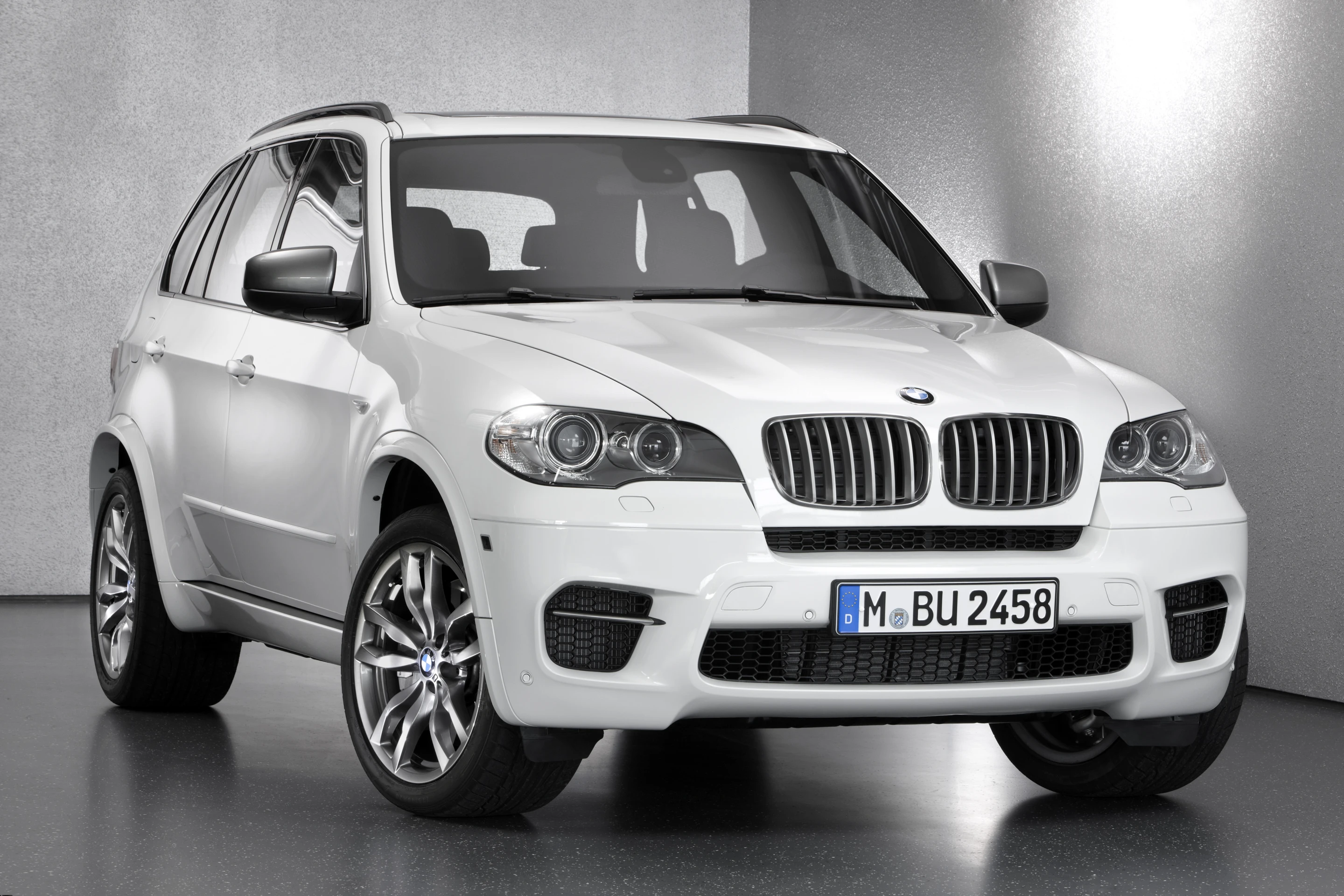 The BMW X5 M50d