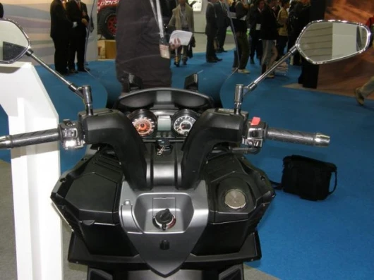 Kymco's Myroad 700i