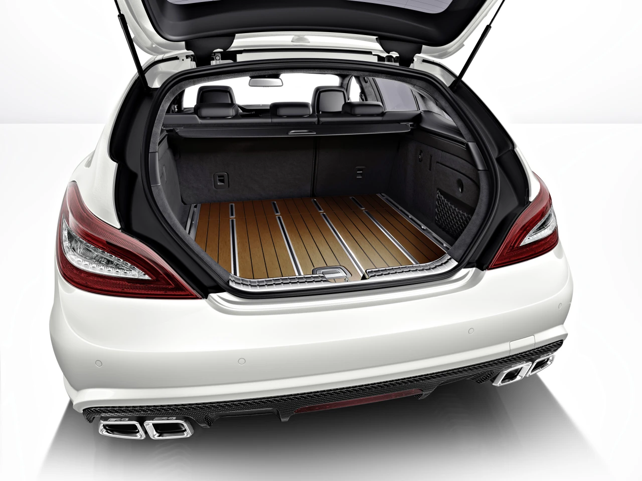 The Mercedes-Benz CLS 63 AMG Shooting Brake luggage compartment