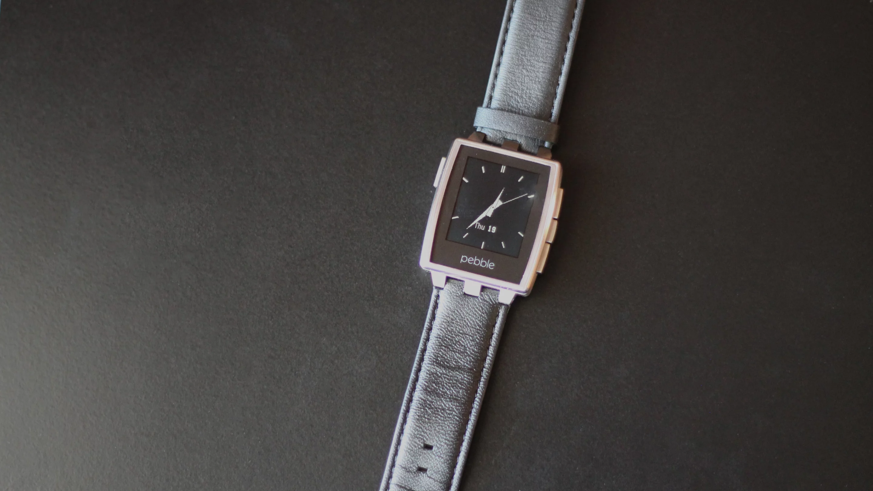 Pebble seems to get that, in wearable computers, fashion can't take a backseat to function
