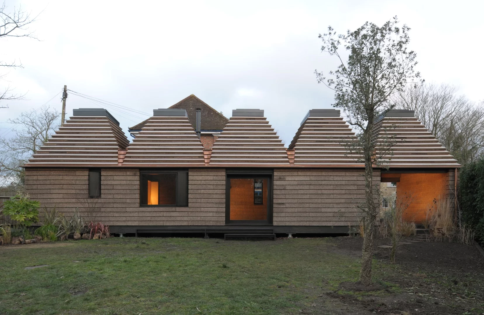 Cork House is located in Berkshire and was designed by Matthew Barnett Howland with Dido Milne & Oliver Wilton