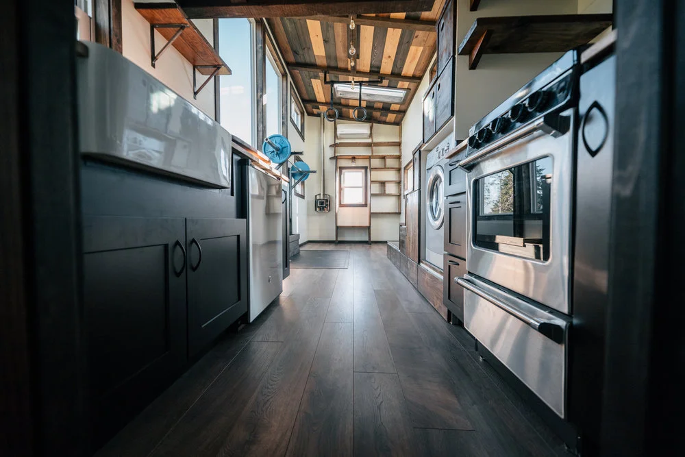 The Silhouette's kitchen