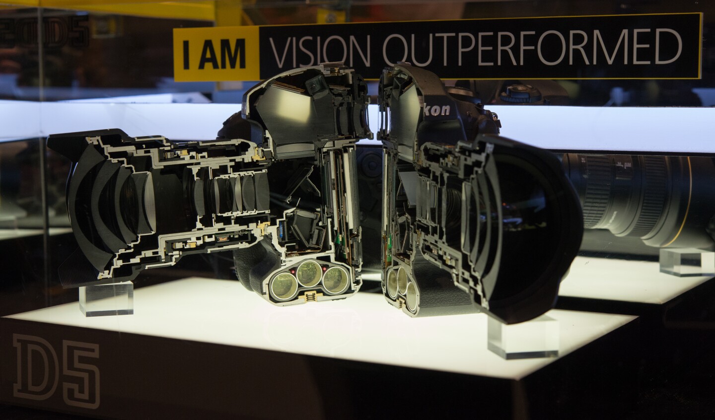 A Nikon D5 cut in half to show us what it's made of