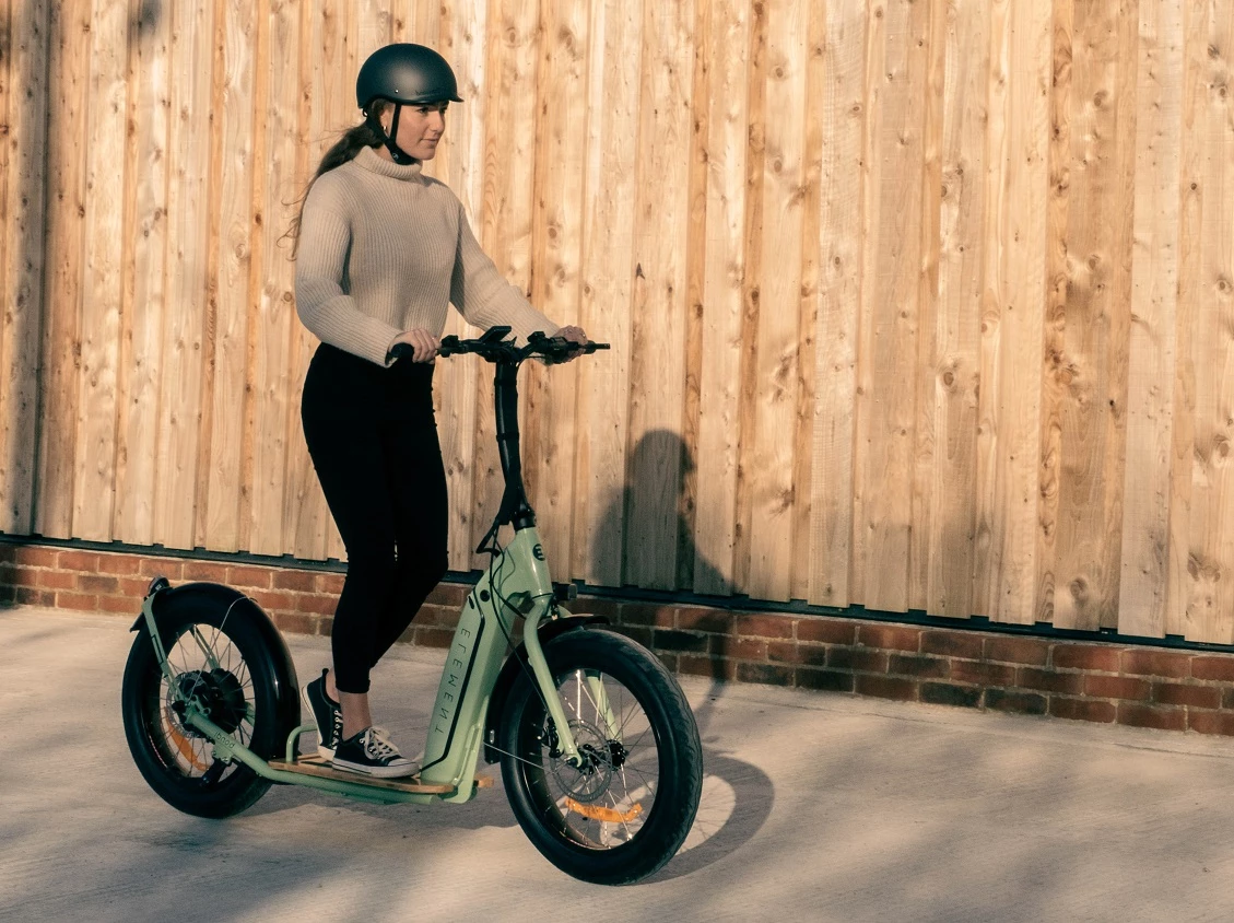 The Bondi sports a wide bamboo deck for comfortable face-forward riding