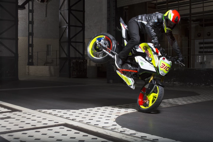 Christian Pfeiffer rides the BMW Concept Stunt G 310: rolling stoppie