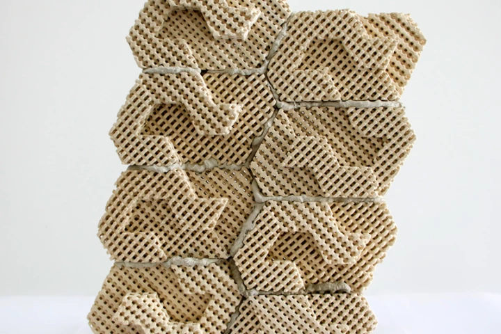 The 3D-printed cool brick can hold water in its pores, like a sponge (Photo: Emerging Objects)