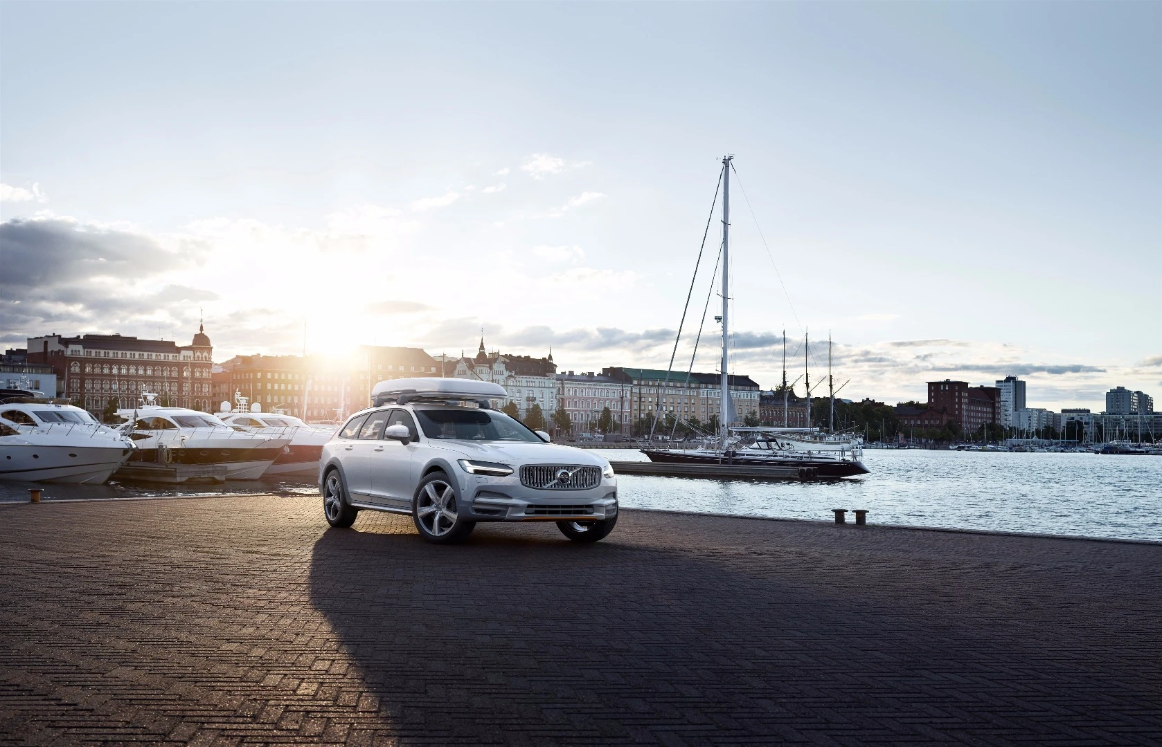 Volvo has launched a special edition of its well-received V90 Cross Country that it hopes will aid the effort to clean up the monumental mess in the ocean