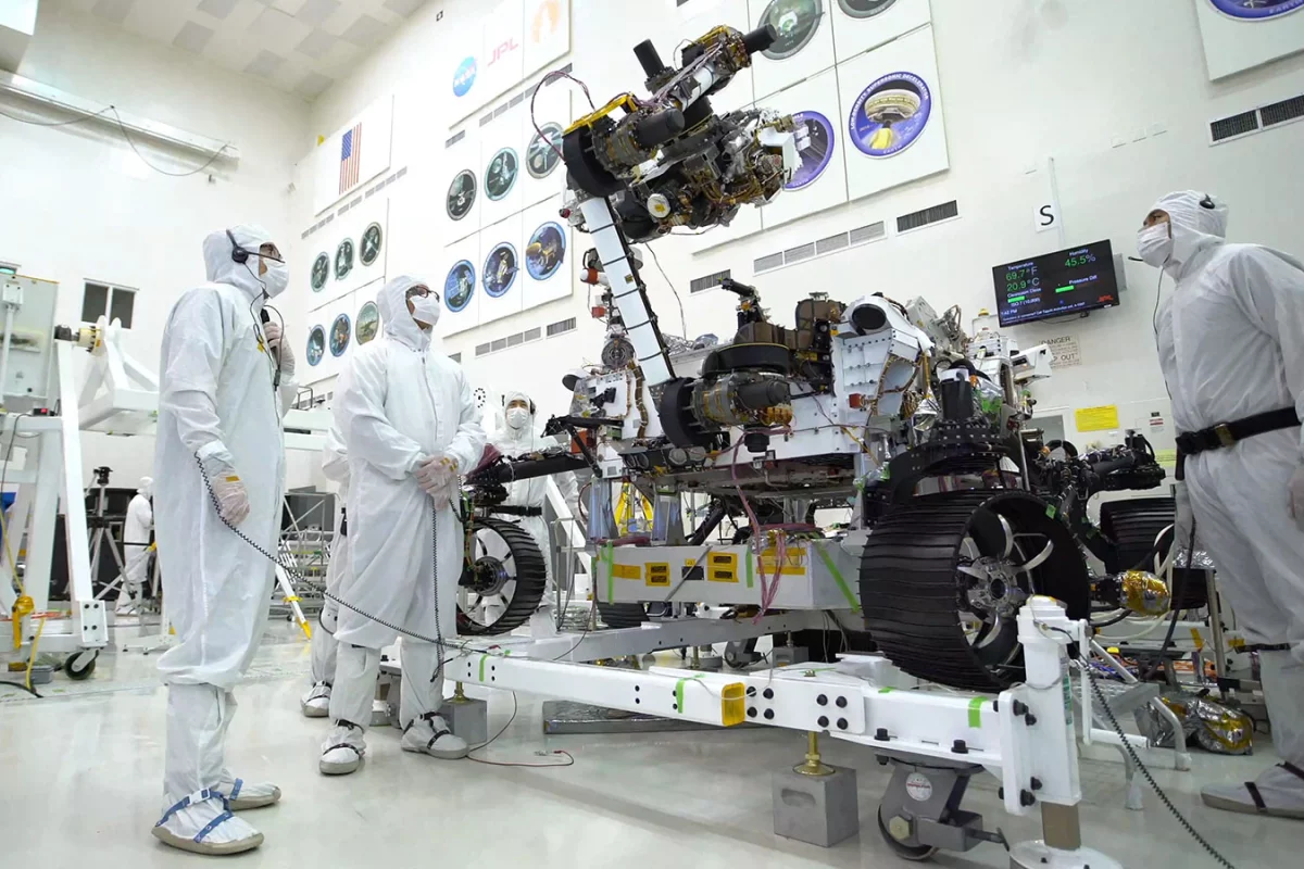 The rover's 7-ft-(2.1-m) arm maneuvers its 88-lb (40-kg) sensor-laden turret as it moves from a deployed to a stowed configuration