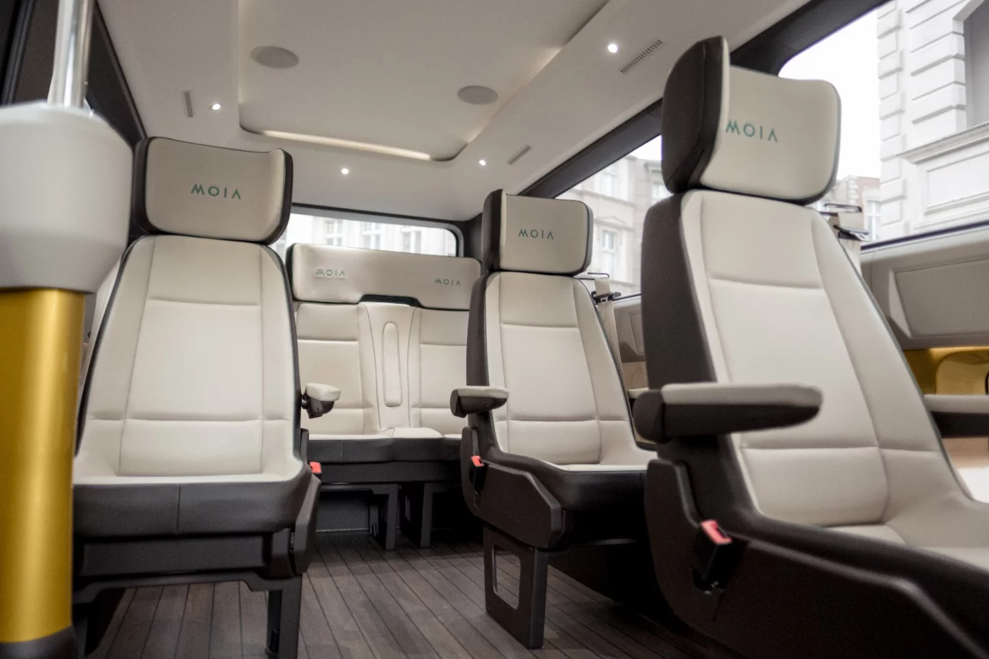 Inside Moia's spacious cabin there are a number of design elements to give it a distinct carpool feel