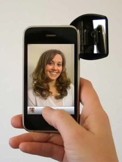 iSnapMe attaches to your mobile phone and turns it into a front-facing camera