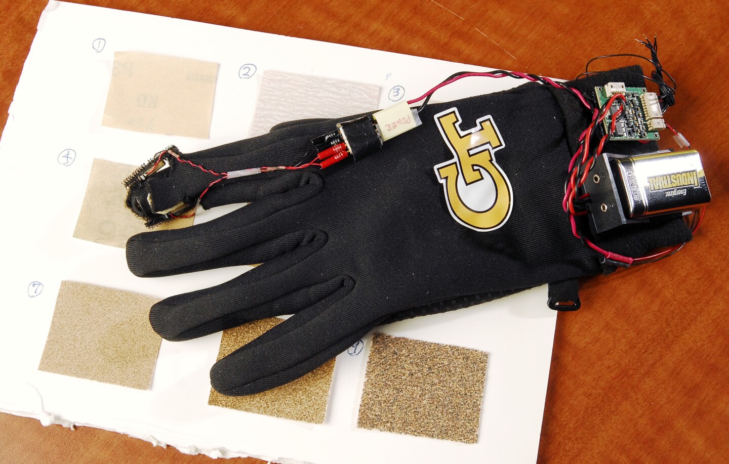 Georgia Tech researchers have developed a glove with a vibrating fingertip that improves tactile sensitivity and motor performance