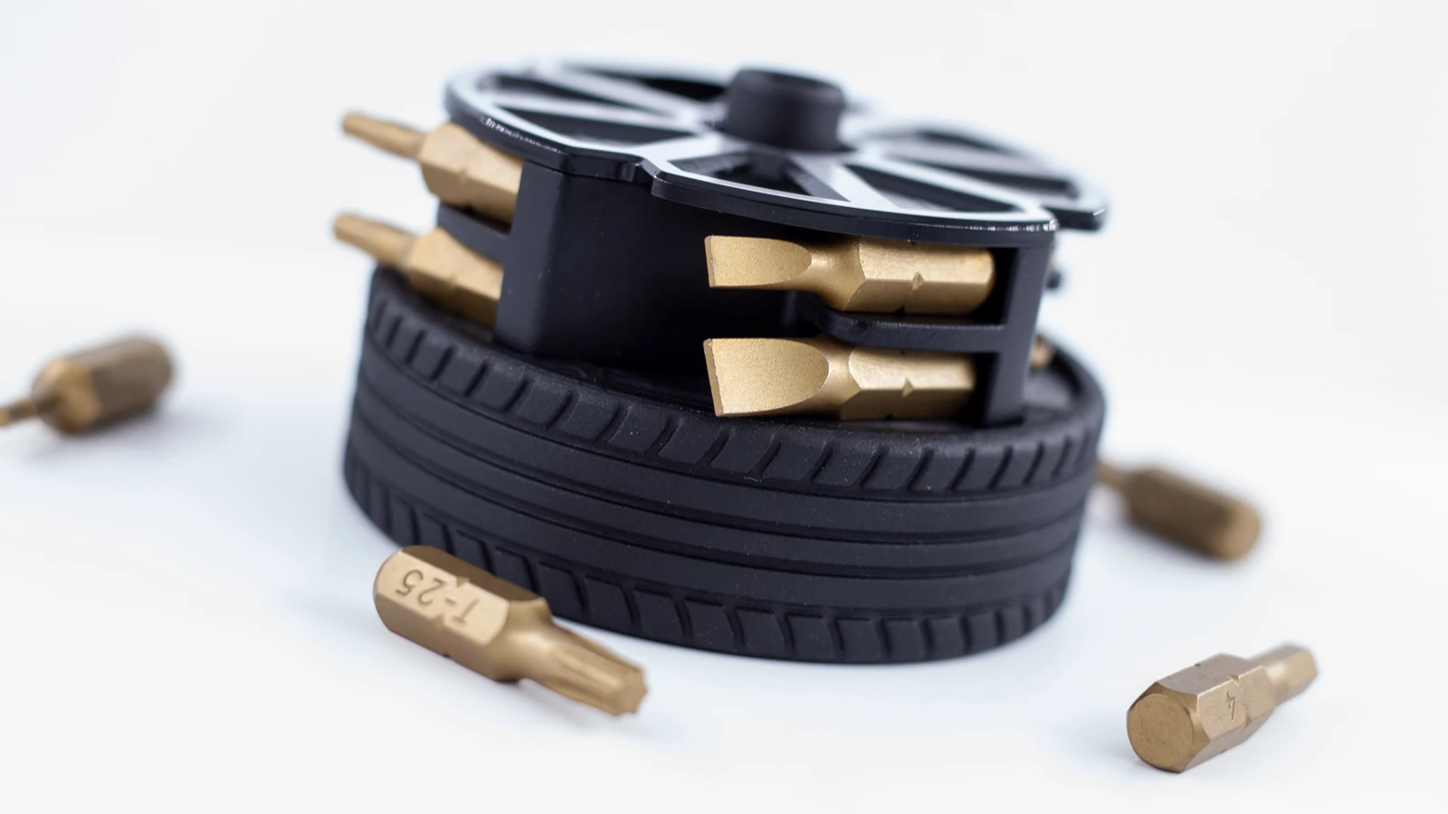 The Wheel Driver's bits are stored inside of it