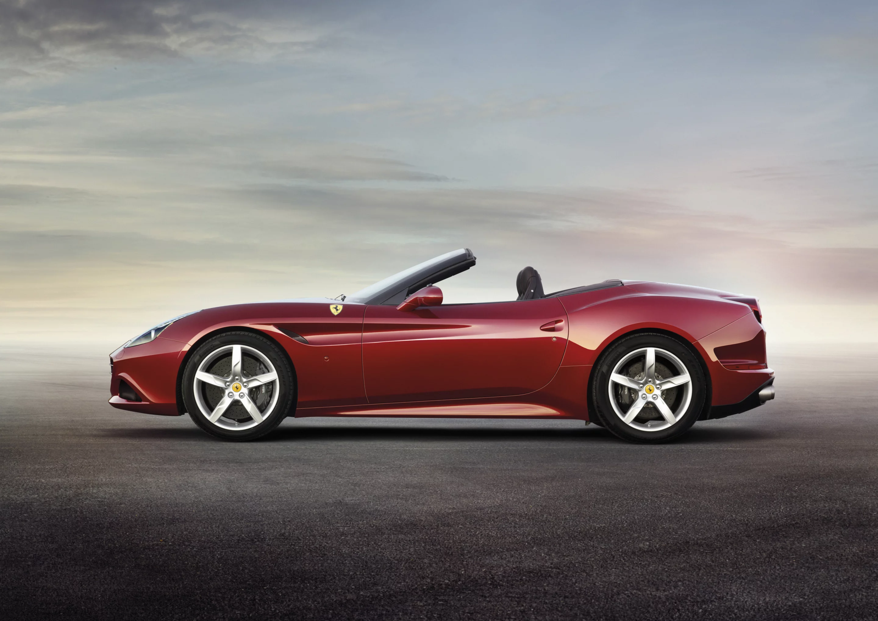 The Ferrari California T's body and engine have been redesigned